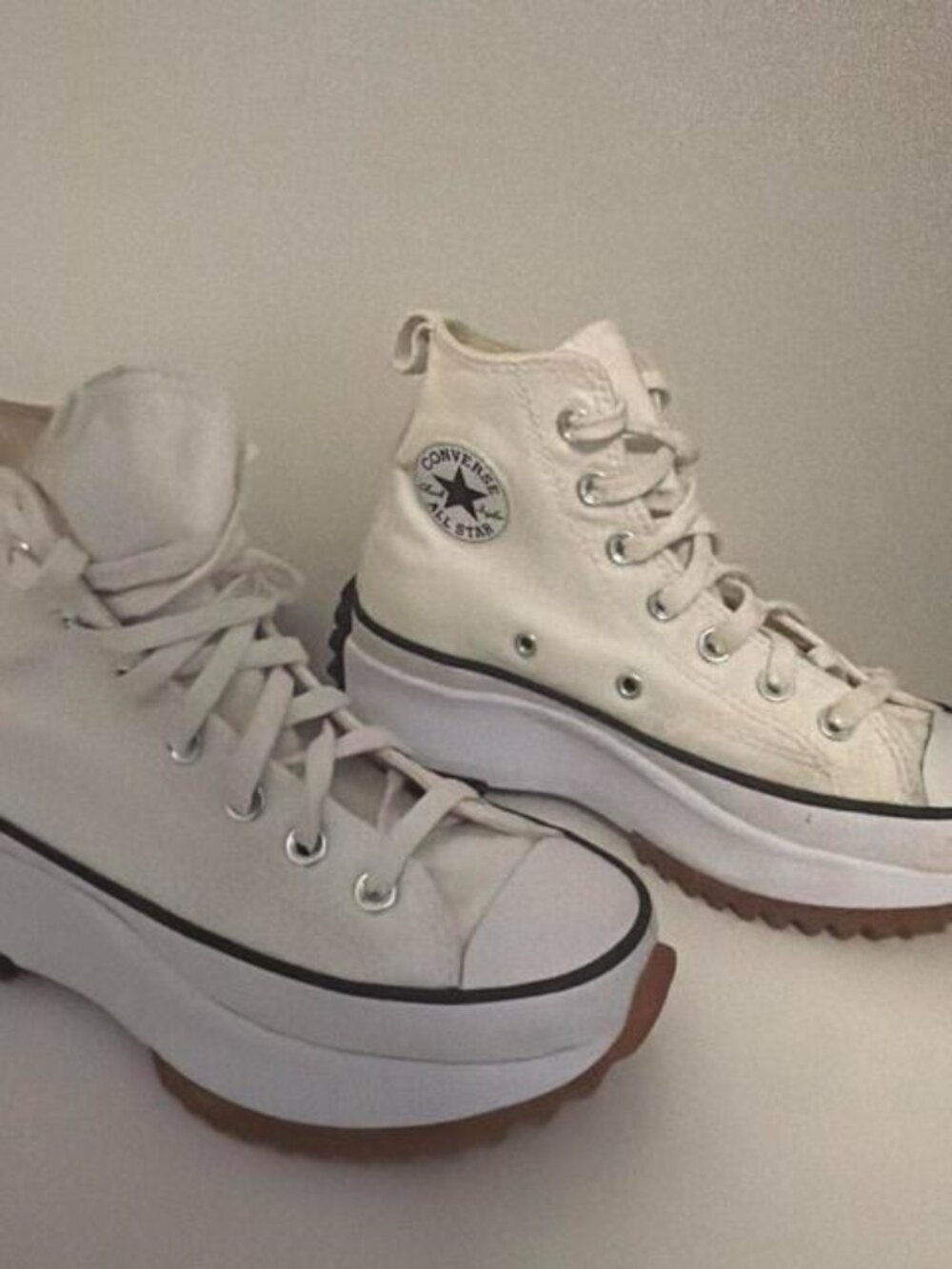 White Converse platform sneakers #platform #hightop